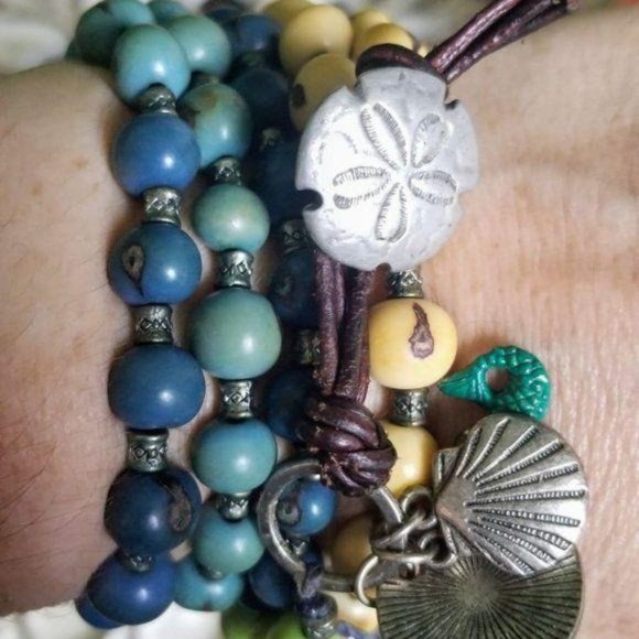 handmade Jewelry - 5 Wraps Acai Seeds Bracelet- sand dollar
